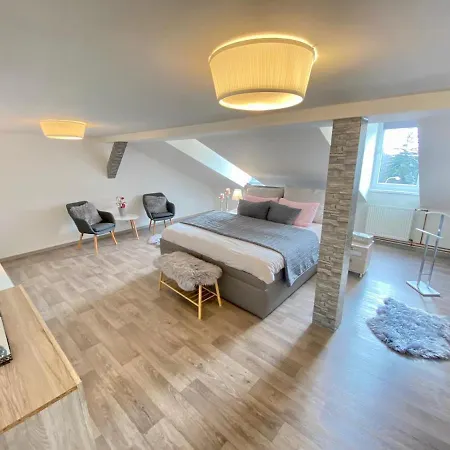 Lili Apartmán *